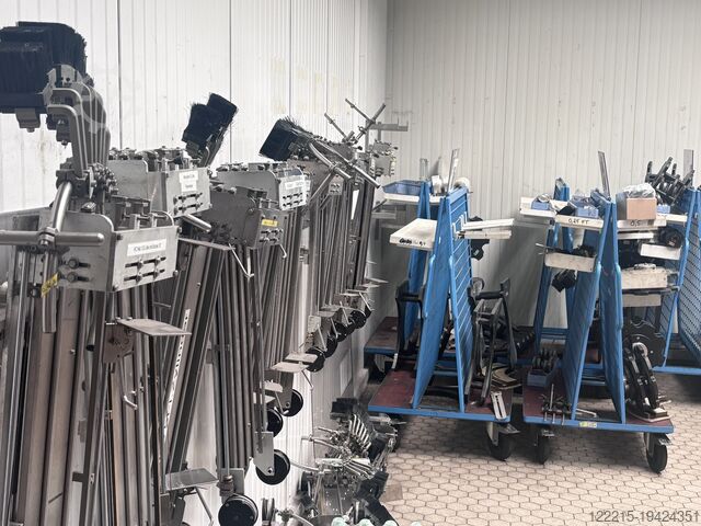 PE Labellers Futura "S" 16T.-D.740-1S-1E Heißleimetikettierer (2004) PE Labellers Heißleimetikettierer