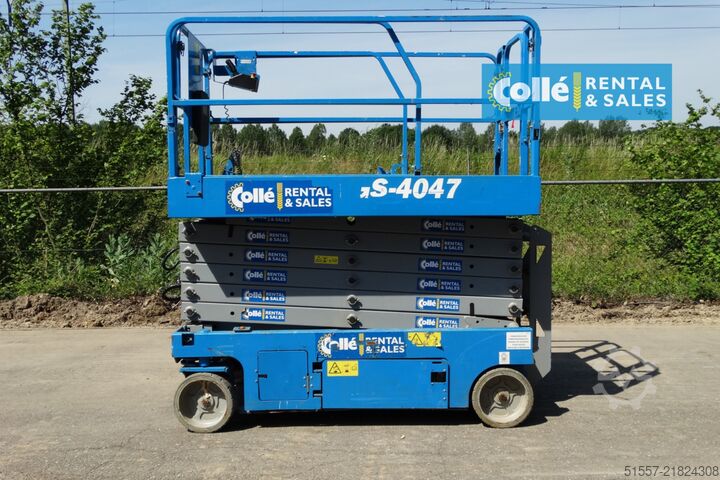 Scissor lift Genie GS 4047 | 2012