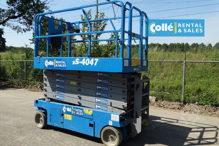 Scissor lift Genie GS 4047 | 2012
