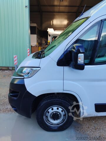 Wohnwagen/Wohnmobil Fiat Ducato Weinsberg Carabus 600K | 2023 | EURO 6 | Venditore professionale