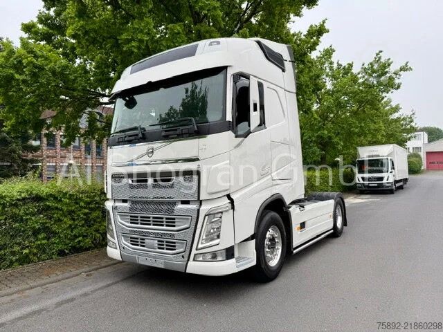 Standard-SZM Volvo FH 460 Globetrotter / 2 x Tank / Eu6
