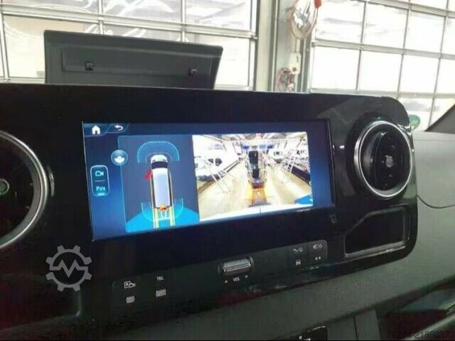 High top van Mercedes-Benz Sprinter 317 CDI Hochdach L2H2 Pro