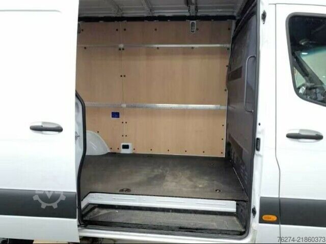 High top van Mercedes-Benz Sprinter 317 CDI Hochdach L2H2 Pro