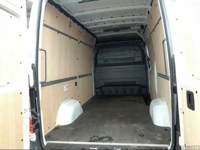 High top van Mercedes-Benz Sprinter 317 CDI Hochdach L2H2 Pro