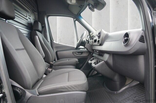Panel van Mercedes-Benz eSprinter 312 Kasten Hochdach Standard