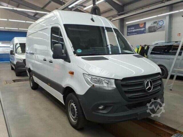High top van Mercedes-Benz Sprinter 317 CDI Hochdach