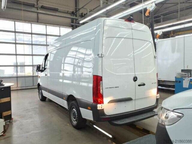 High top van Mercedes-Benz Sprinter 317 CDI Hochdach