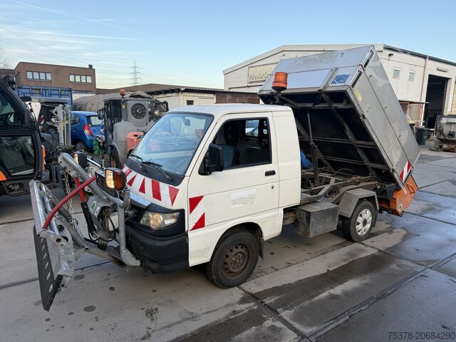 Sweeper Piaggio Porter Kipper 1.3 Winterdienst+1.Hand