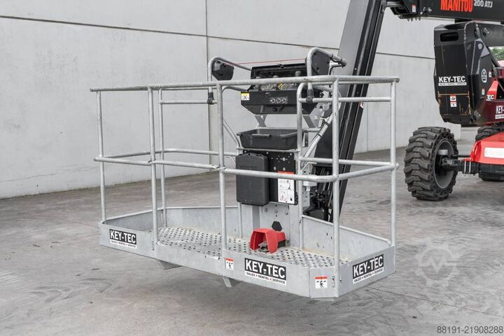 Articulated boom lift Manitou 200 ATJ
