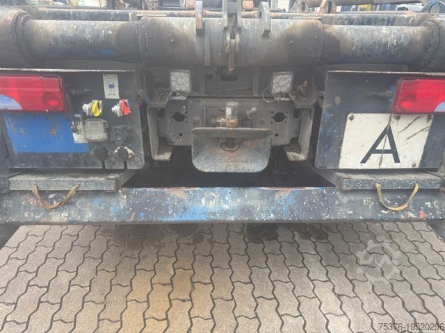 Skip truck MAN TGS 28.400 HIAB MULTILIFT SLT