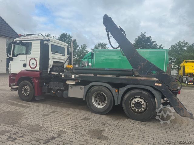 Skip truck MAN TGS 28.400 HIAB MULTILIFT SLT