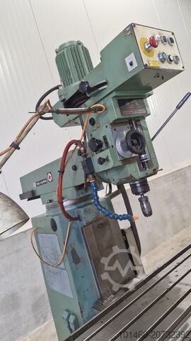 Konventionelle Fräsmaschine tos fnk 25a