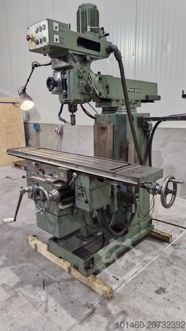 Konventionelle Fräsmaschine tos fnk 25a