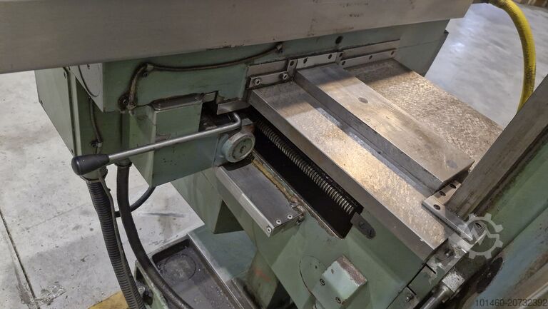 Konventionelle Fräsmaschine tos fnk 25a