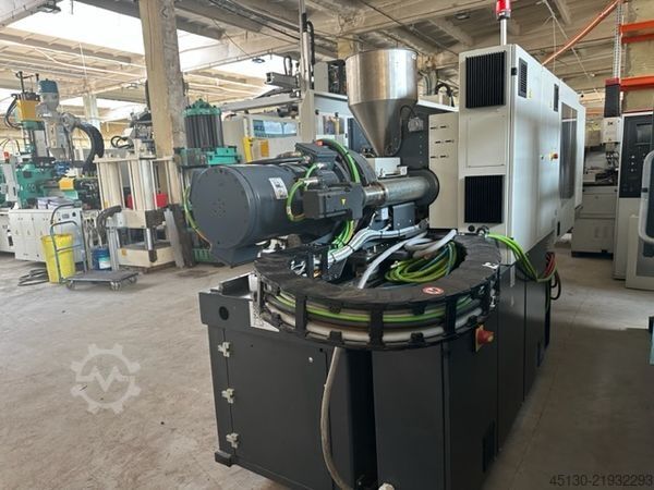 Injection molding machine Sumitomo Demag IntElekt 50/370-200