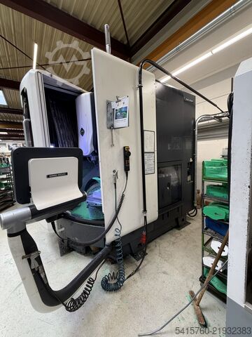 Universal machining center DMG MORI DMU 60 eVo