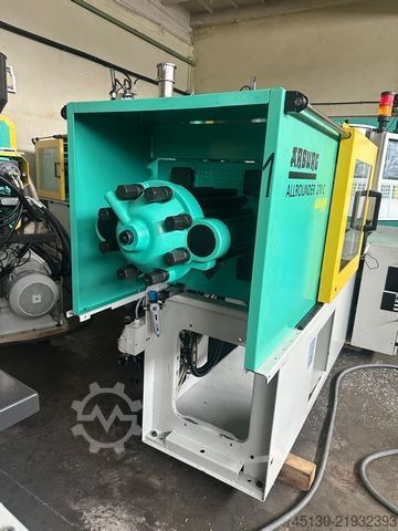 Injection molding machine Arburg 270C 400-70
