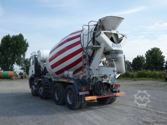 Concrete mixer truck MAN TGA 41.460