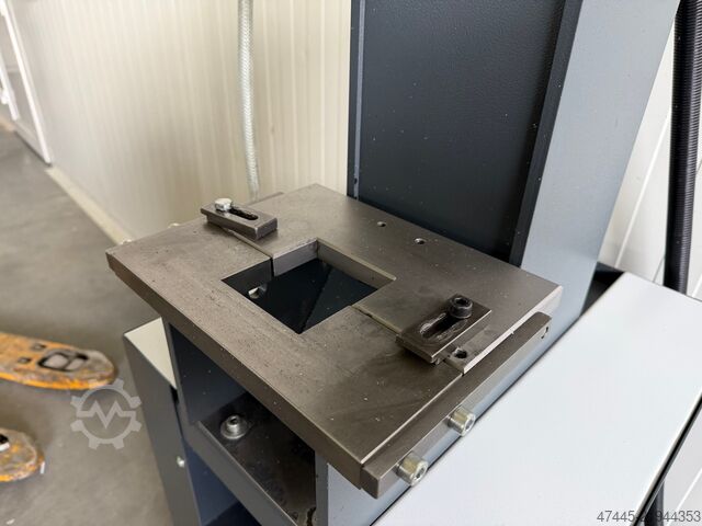 Punching machine Pressta Eisele Dyno 9