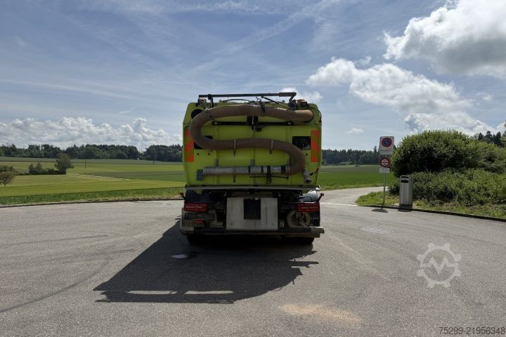 Sweeper truck MAN L2007 46.010 4x2 Kehrmaschine / Swiss-Vehicle