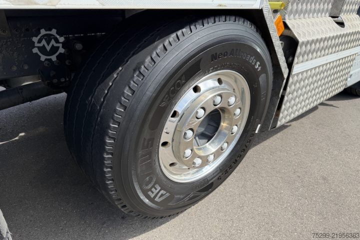 Roll-off tipper truck Volvo FM-500 8x2 Hiab / Swiss-Vehicle