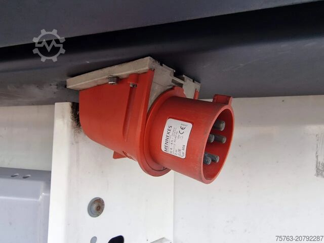 Kühl-/Tiefkühltransport Schmitz Cargobull SCB*S3B - Frigo Schmitz - Hooks/Rohrbahnen/Vlee...