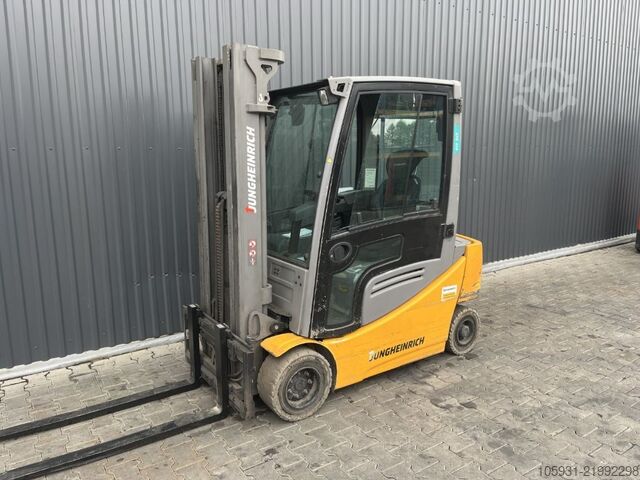 Elektro 4 Rad-Stapler Jungheinrich EFG318