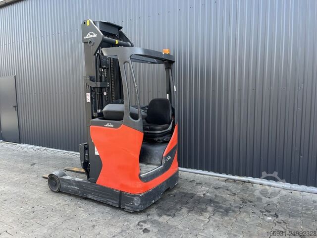 Schubmaststapler Linde R16-01