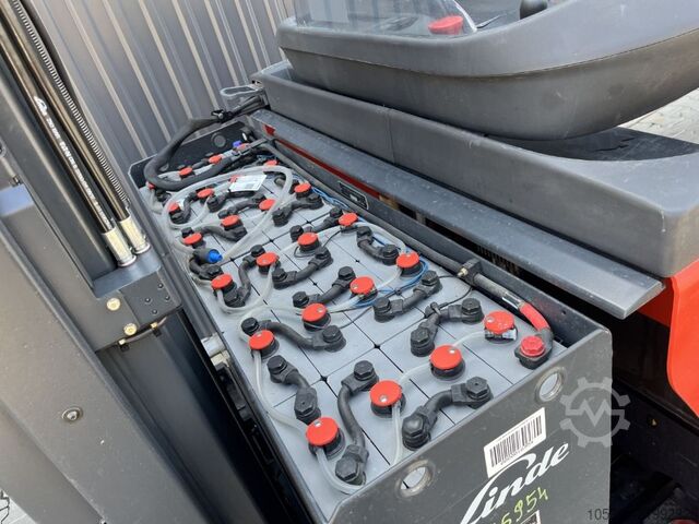 Schubmaststapler Linde R16-01