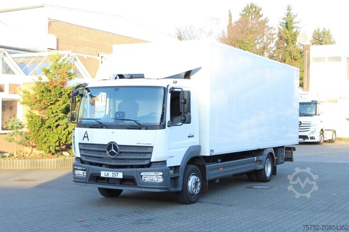 LKW mit Kofferaufbau Mercedes-Benz Atego  1224 E6 Klima Laderbordwand AHK