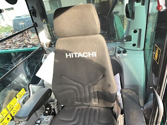 Kettenbagger Hitachi ZX250 LCN-7 with Oilquick OQ-80