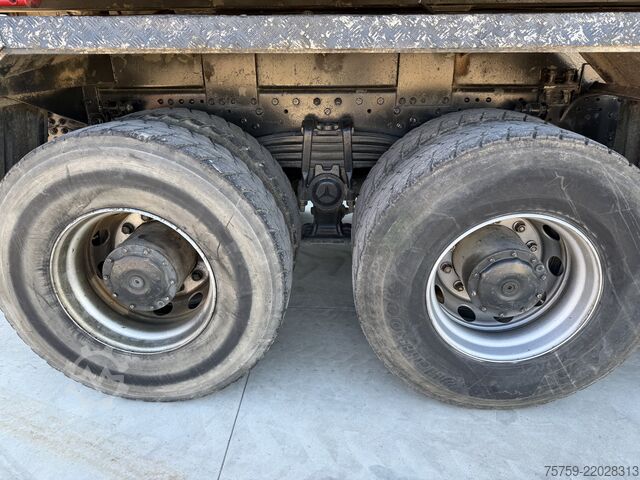 Kipper LKW Mercedes-Benz Actros 4148K V8 Kipper 8x4 Euro3 40Ton