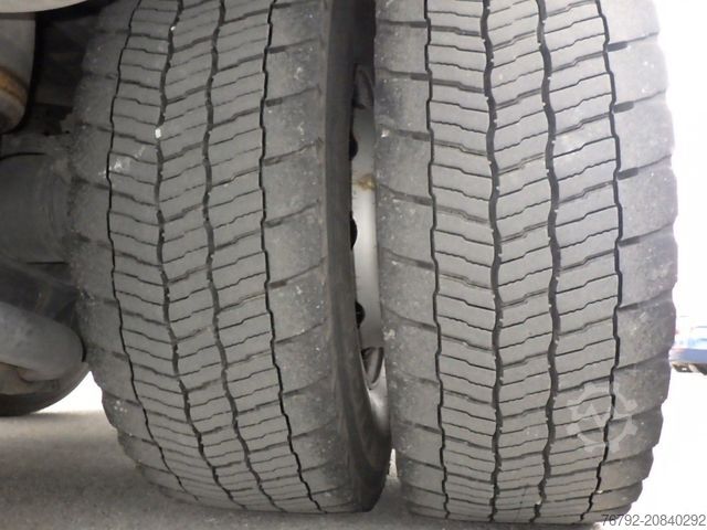 LKW mit Kofferaufbau DAF XF 480 FAN SpaceCab/Koffer/LBW/Ret./AHK/Lenkachs