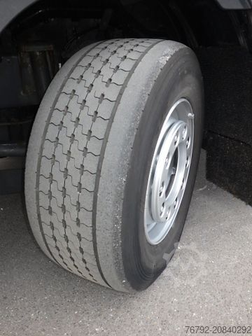 LKW mit Kofferaufbau DAF XF 480 FAN SpaceCab/Koffer/LBW/Ret./AHK/Lenkachs