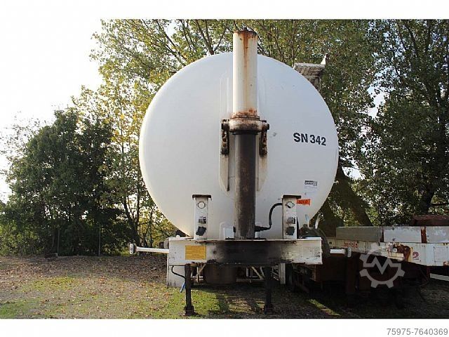 Tanker Benalu semirimorchio silos cisterna ribaltabile 62000 L
