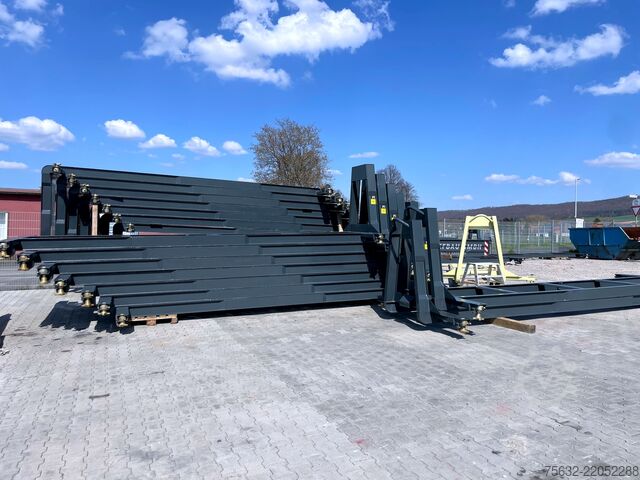 Roll-off container/ Sea container/ Immediately available Hitta 20" Abrollrahmen/ Twistlocks