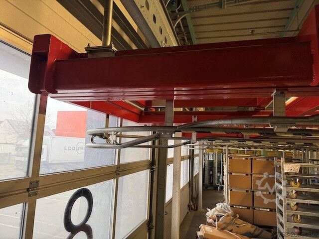 High-bay warehouse SSI Schäfer Rundrohrhängebahn