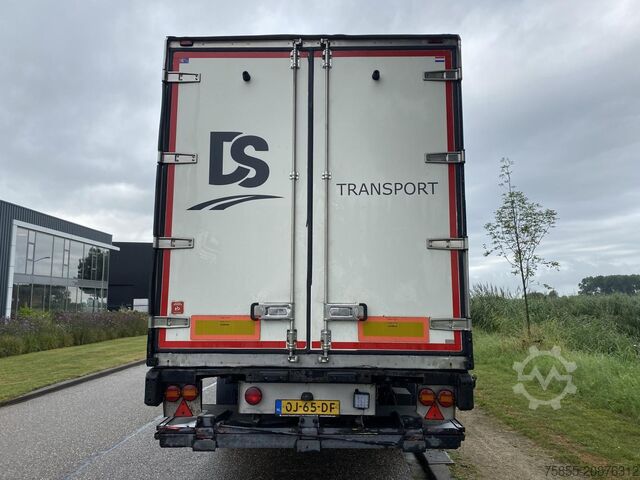 Refrigerated/freezer transport Krone SDR 27 3-Axle Fridge / Carrier Maxima / Liftaxl...