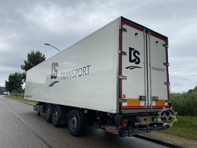 Refrigerated/freezer transport Krone SDR 27 3-Axle Fridge / Carrier Maxima / Liftaxl...