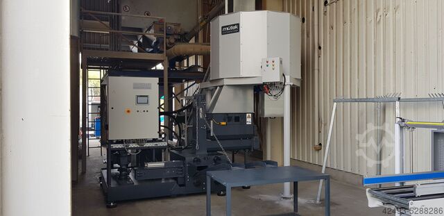 Briquetting press RUF Serie R2