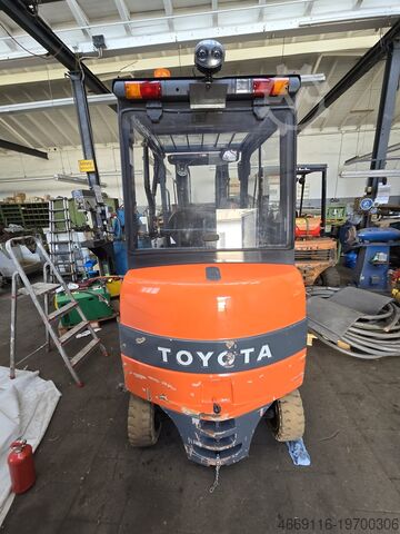 4-Rad-Gabelstapler Toyota M-Plate 7FBMF30