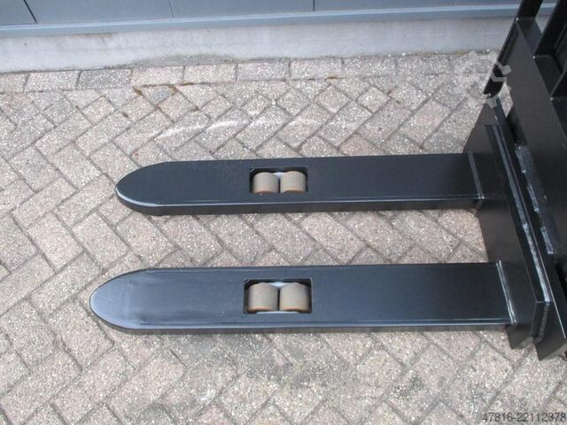 High lifting pallet truck CESAB S215