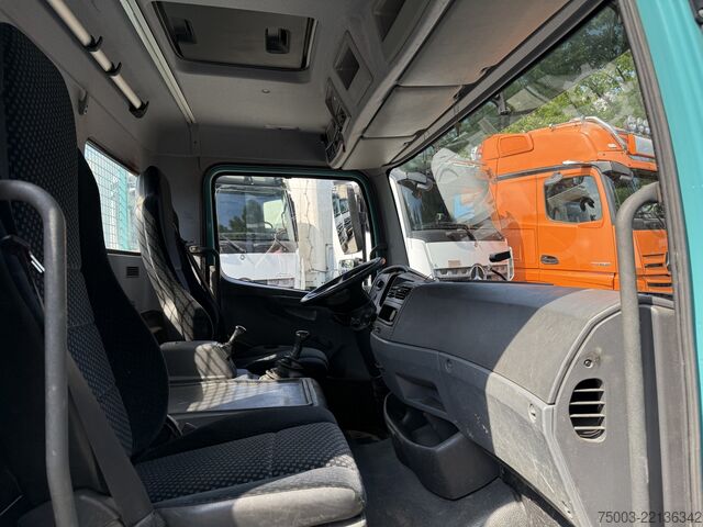 Pick-up van Mercedes-Benz Atego 816