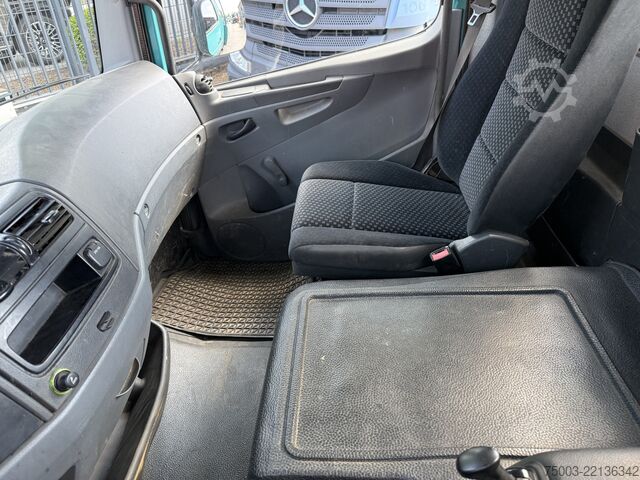 Pick-up van Mercedes-Benz Atego 816