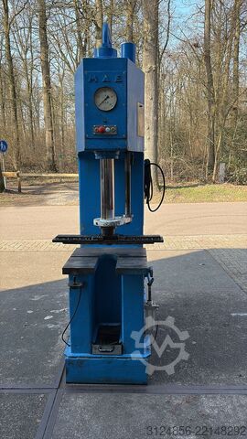 25 ton hydraulic press MEA HY-S25