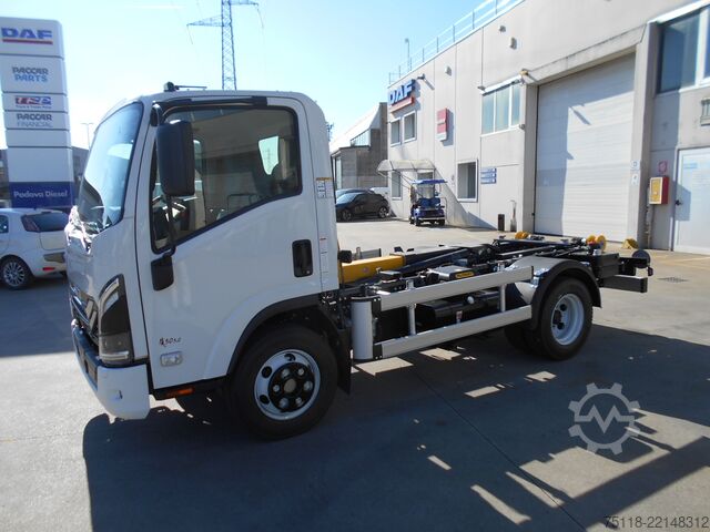Deposit tipper van Isuzu M30 (7,5 ton) - SCARRABILE PALFINGER