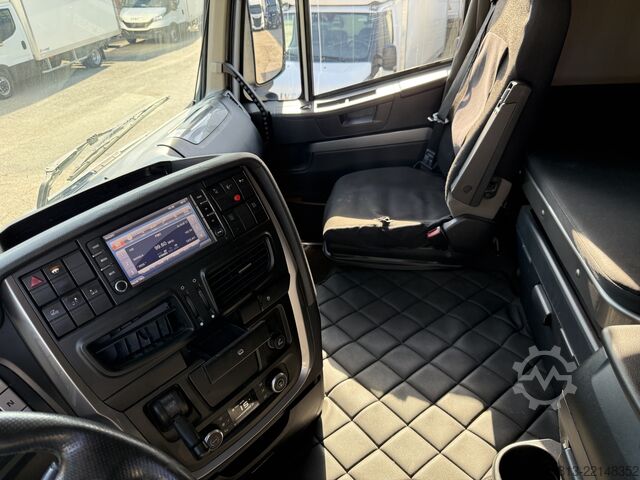 Roll-off tipper truck Iveco stralis 480