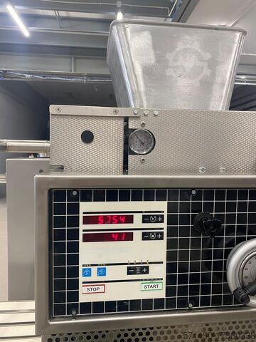 Roll manufacturing machine Werner & Pfleiderer Multimatic MUS 6 (28 - 85 gr)