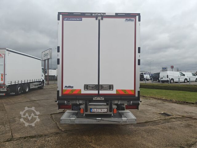 Refrigerated truck Ford Truck F-Line E 6x2 - Garantie 2+0 jaar
