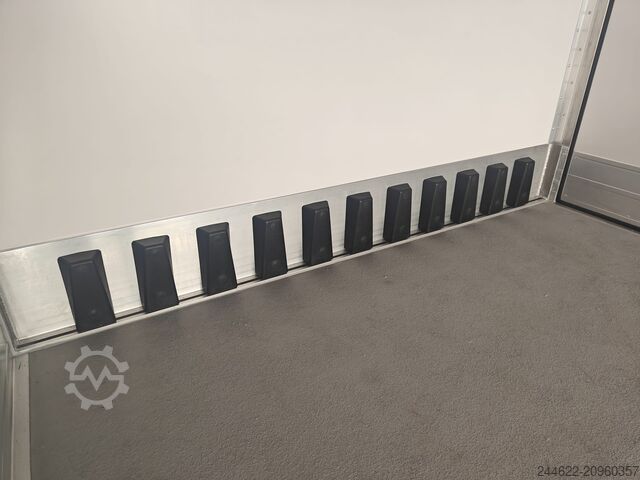 Refrigerated truck Ford Truck F-Line E 6x2 - Garantie 2+0 jaar